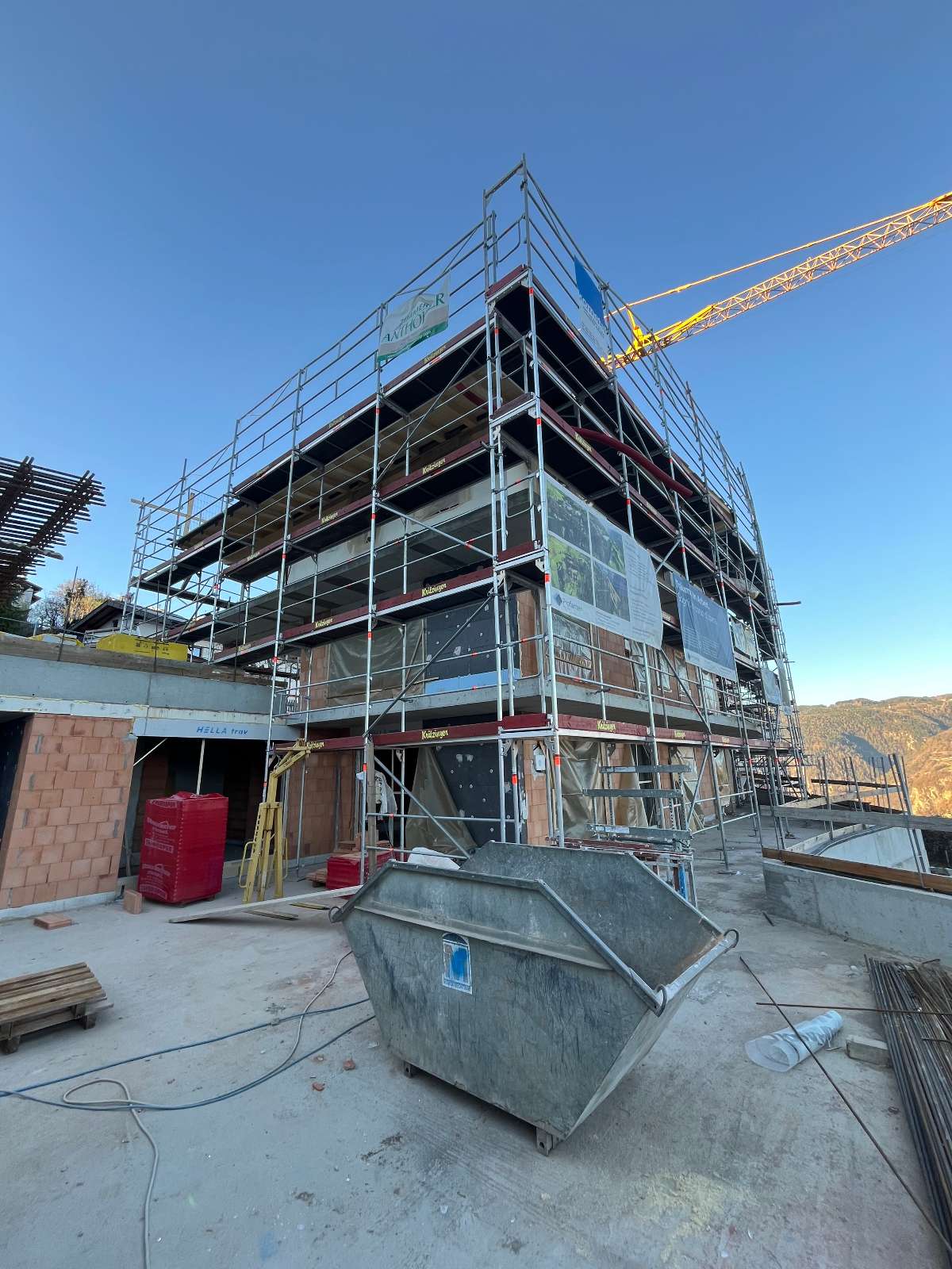 Abbruch und Wiederaufbau eines Wohnhauses-1