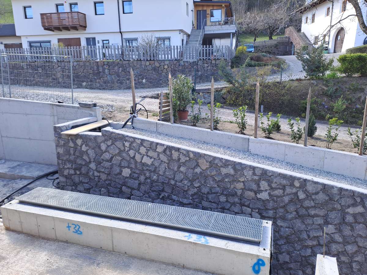 Abbruch und Wiederaufbau eines Wohnhauses-1