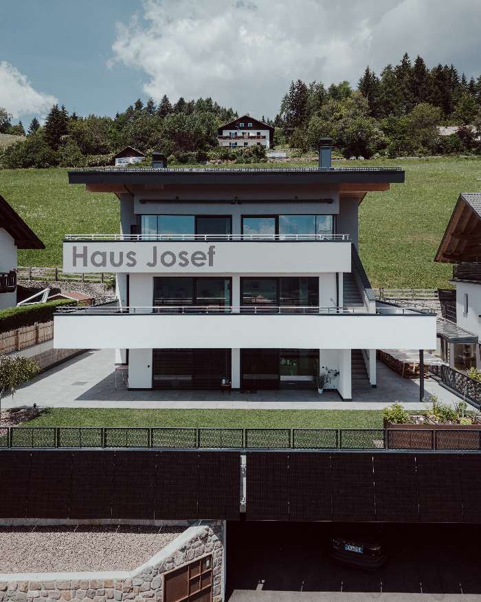 Neubau